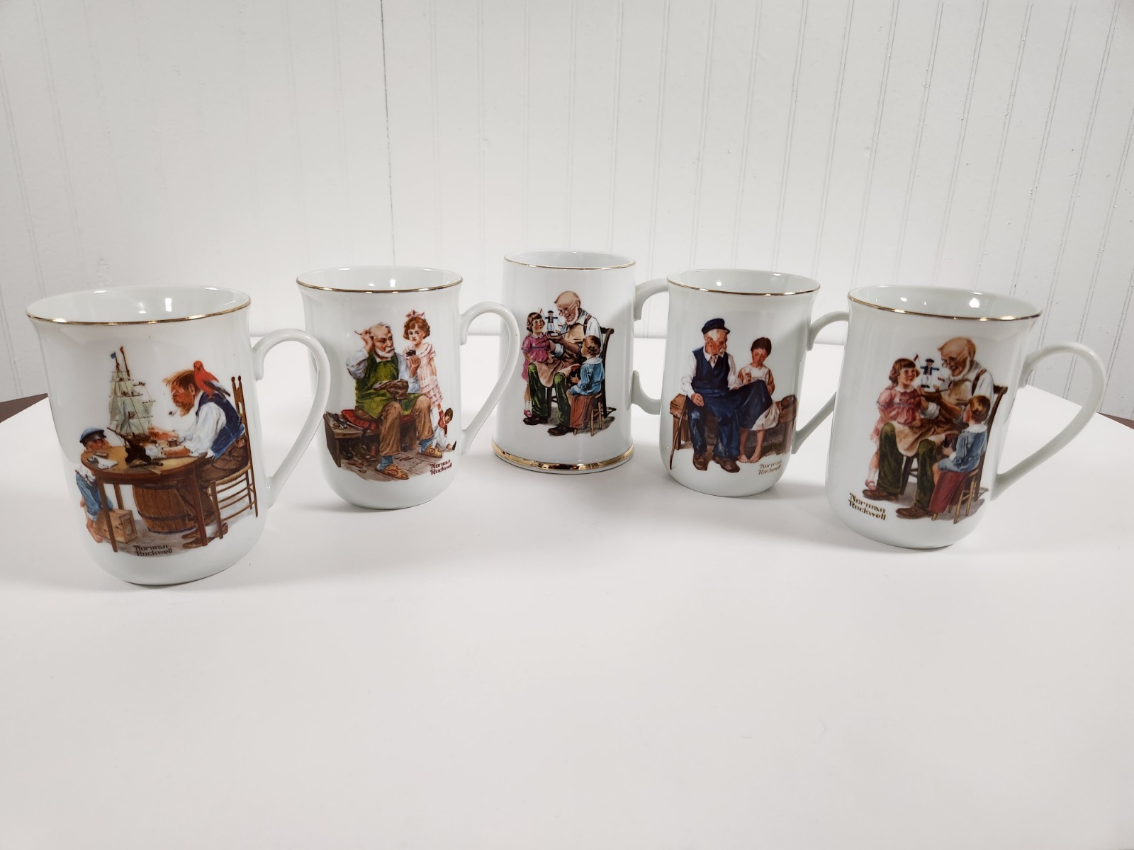 Set Of 5 Vintage 1982, 1986 Norman Rockwell Museum Coffee Mugs Cups W/ Gold Trim