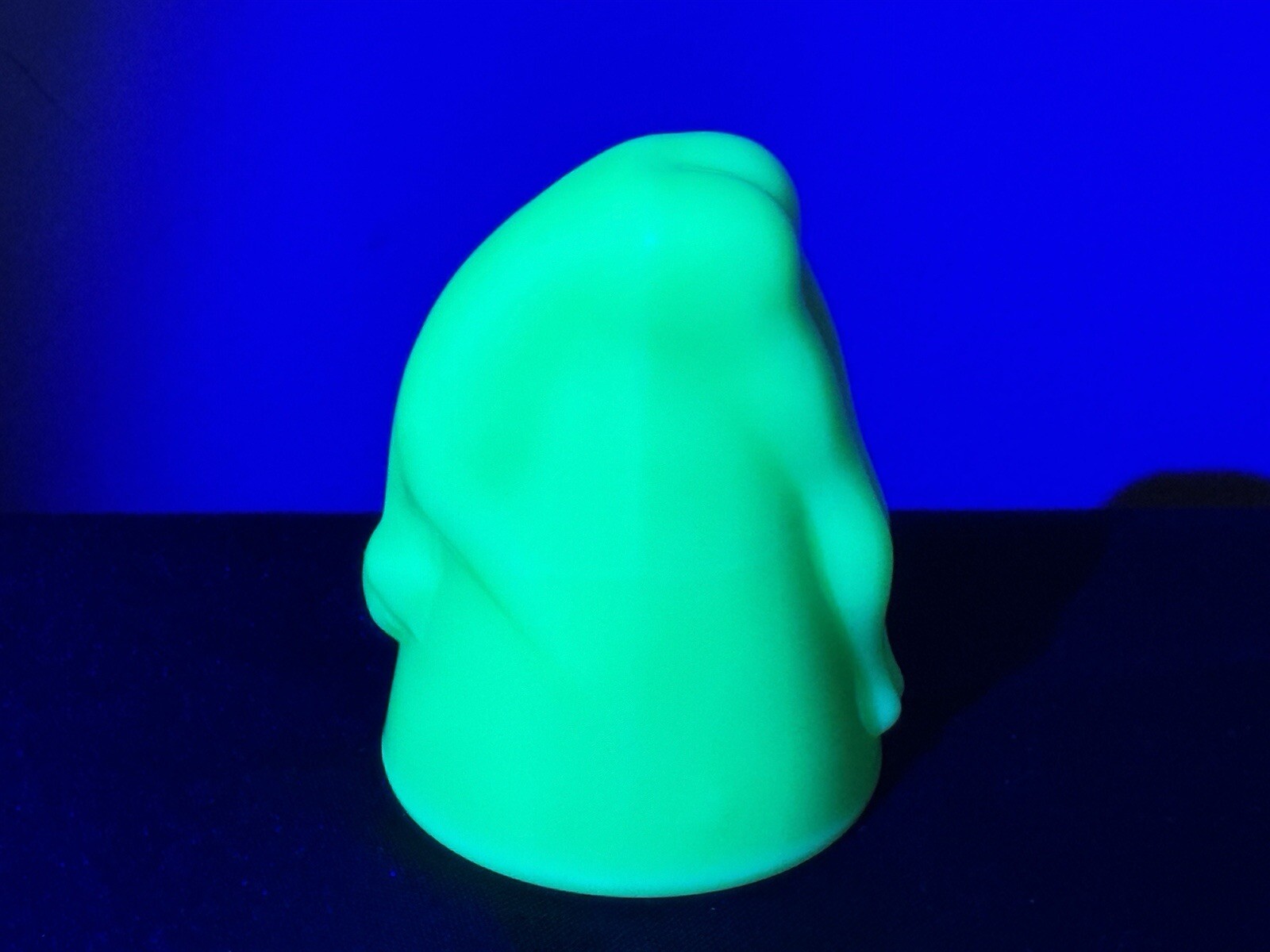 Uranium Glass McKee Jadeite Bottoms up