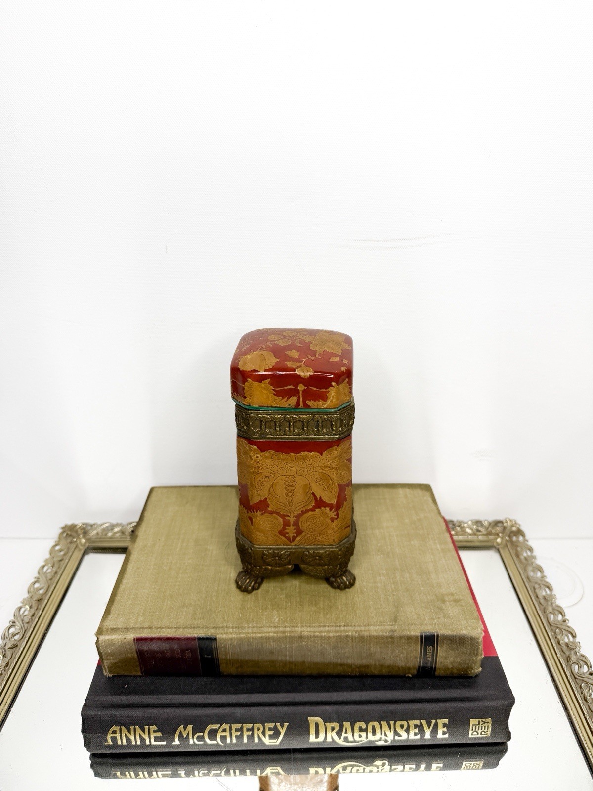 Incredible Antique Wong Lee Porcelain Box with Bronze Lid – WL 1895 Marked