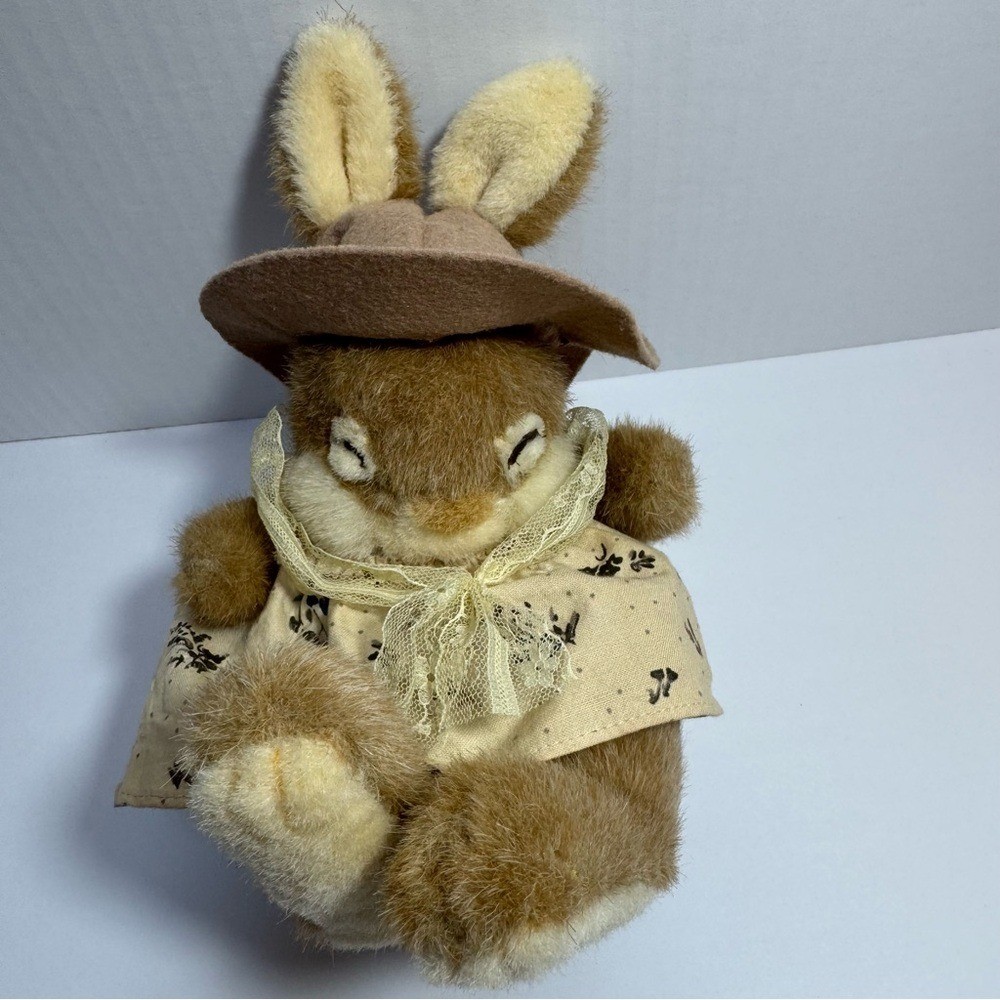 Vintage Creative Concepts NON NON Friends Sleeping Bunny