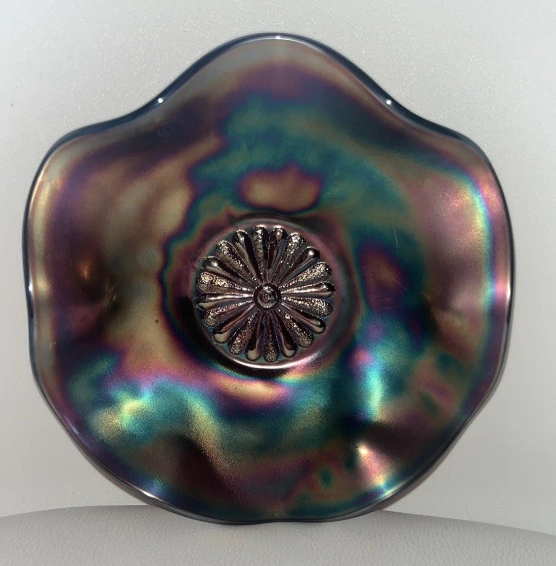 Antique Northwood Amethyst Carnival Glass Ruffled Bowl – Poppy Pattern.