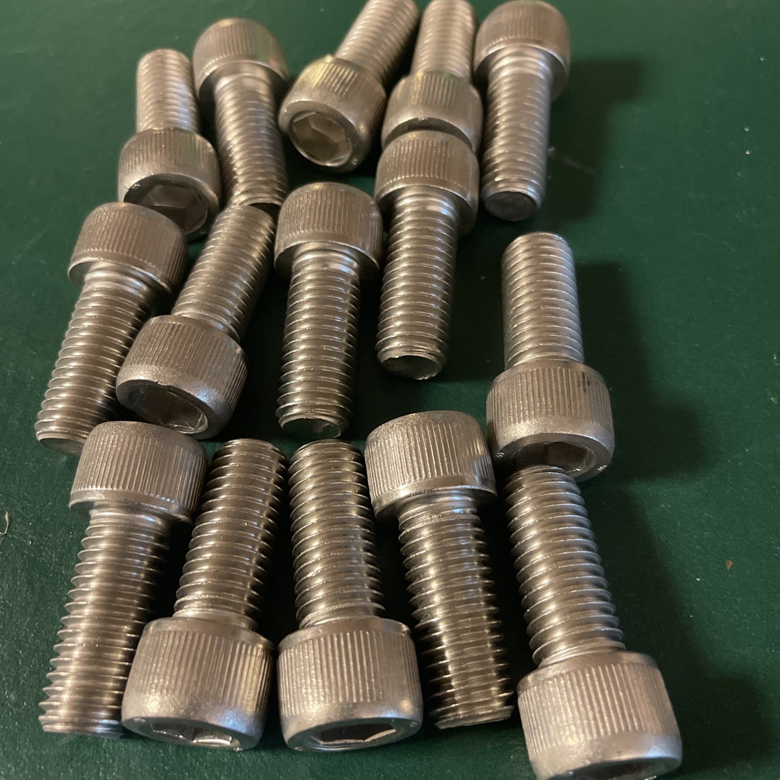 15 Total 5/8-11 X 1-1/2 Socket Head Cap Screw Stainless Steel Heavy