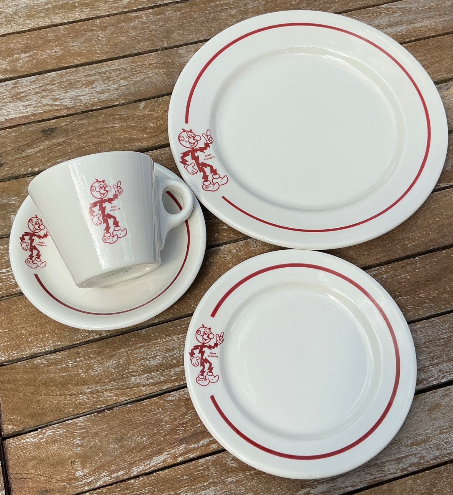 Vintage / Rare Reddy Kilowatt 4pc. Set Cup, Saucer, Dinner & Bread Plates VGC