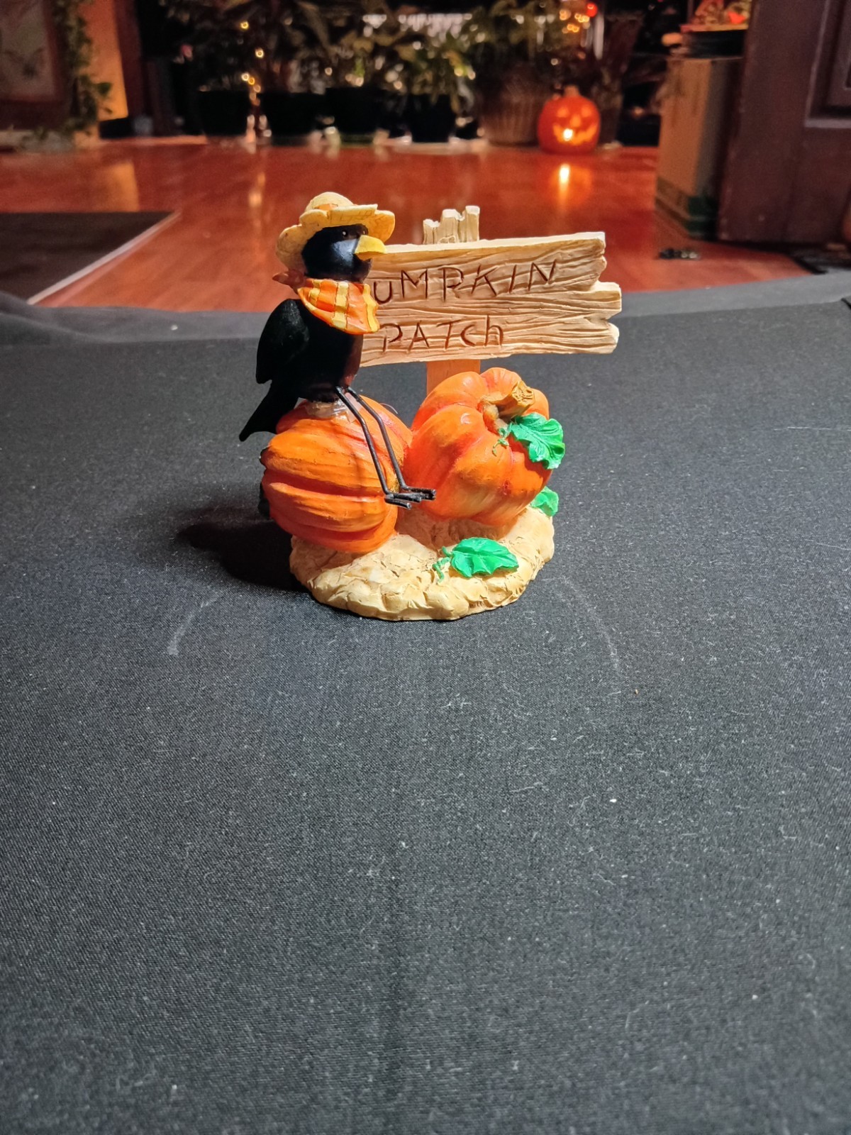 Vintage Papel Giftware Harvest Hoe-Down Figurine Crow Pumpkin Patch 84671 Fall