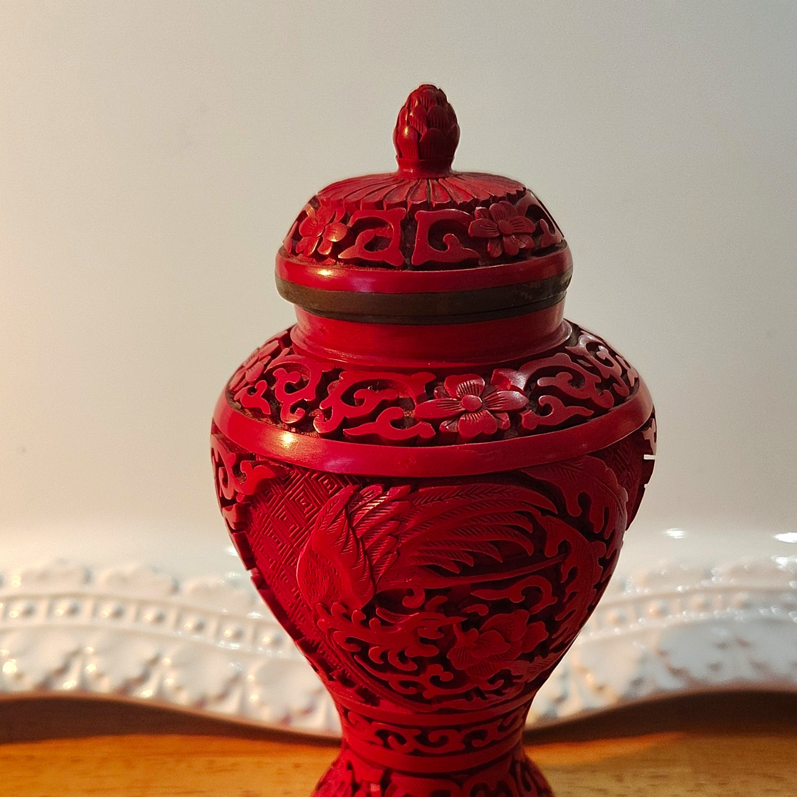 Vintage Red Cloisonne Lidded Floral Urn Vase 6 in Asian Style Decor (64)