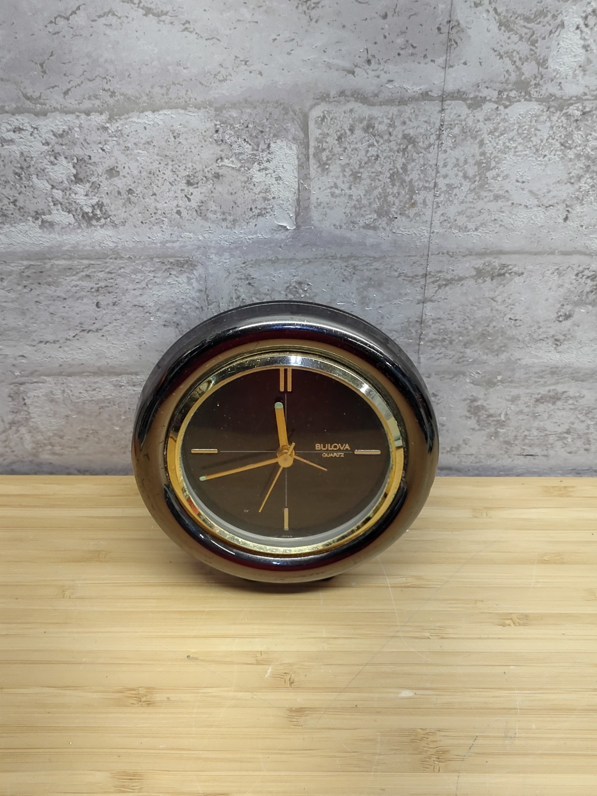 Vintage 1978 BULOVA Quartz Alarm Clock Brown Metal case w/ Gold Color Trim Japan