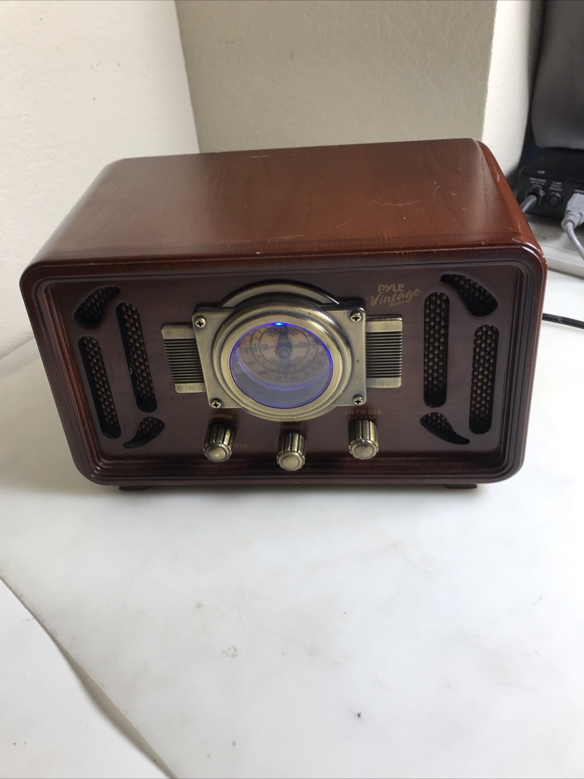 Radio Pyle PUNP34BT AM FM USB Retro Wood Speaker Classic Style Bluetooth