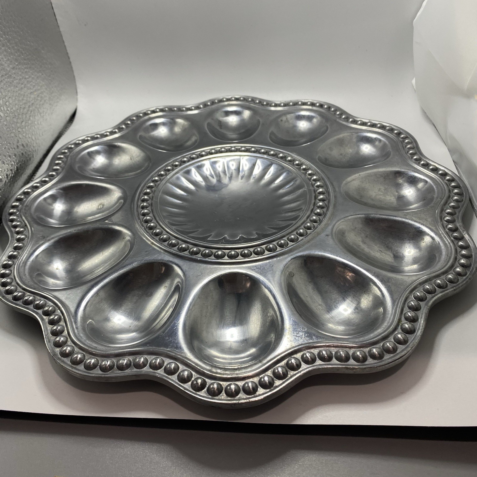 Vtg Wilton Armetale Flutes & Pearls Egg Tray 272550 READ Wear Marks 11”