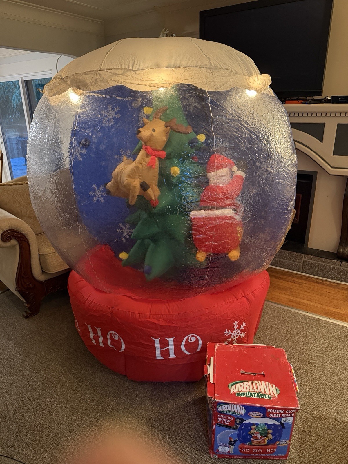 AIRBLOWN GEMMY Inflatable Snow Globe Here Comes SANTA Claus Reindeer Rotating 