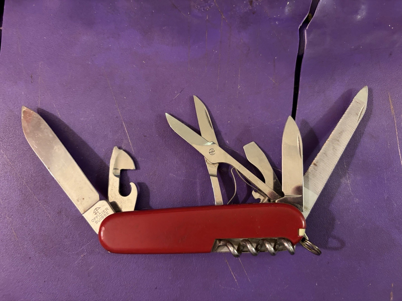 Victorinox Swiss Army Mountaineer 91mm Red Folding Pocket Knife Multi Tool