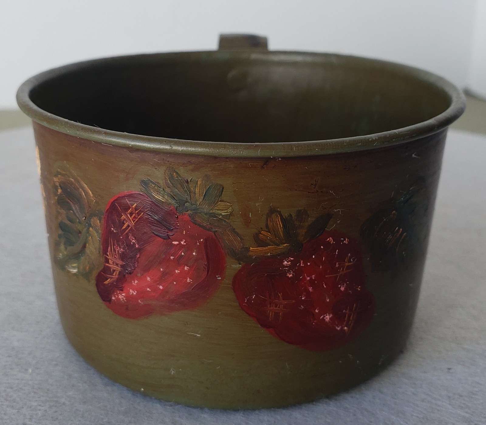 Vintage Folk Art Hand Painted Metal Tin Cup Strawberry And Daisy SIGNED