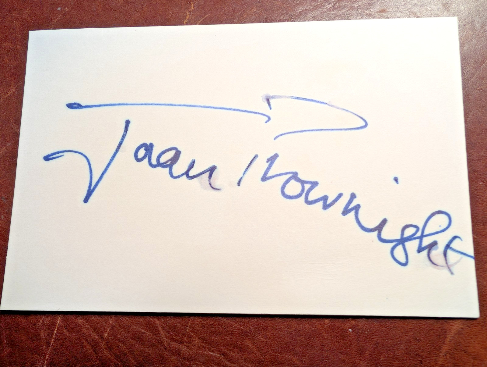 Joan Plowright hand signed card - Enchanted April, 101 Dalmatians, Stalin