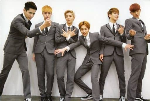 EXO-M Photocard CD XOXO: EXO Vol.1 Growl Kiss/Hug Version Japan Used Japan