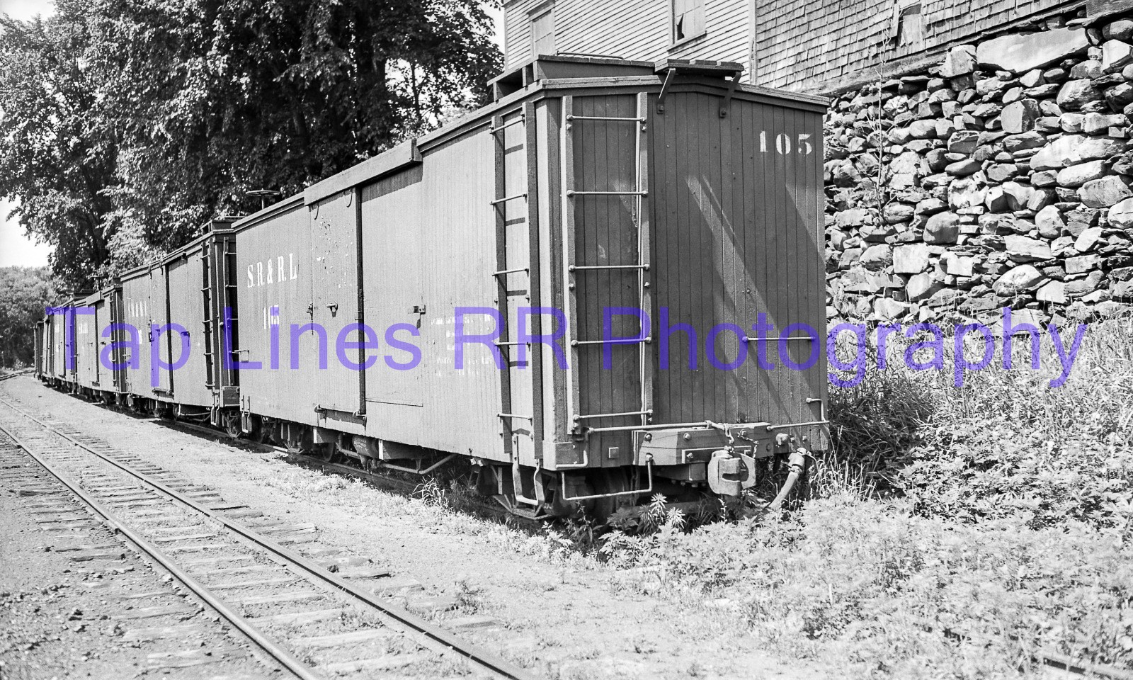 Sandy River & Rangely Lake Boxcars 105 & 146 7/1935 Phillips Me NEW 5X8 PHOTO