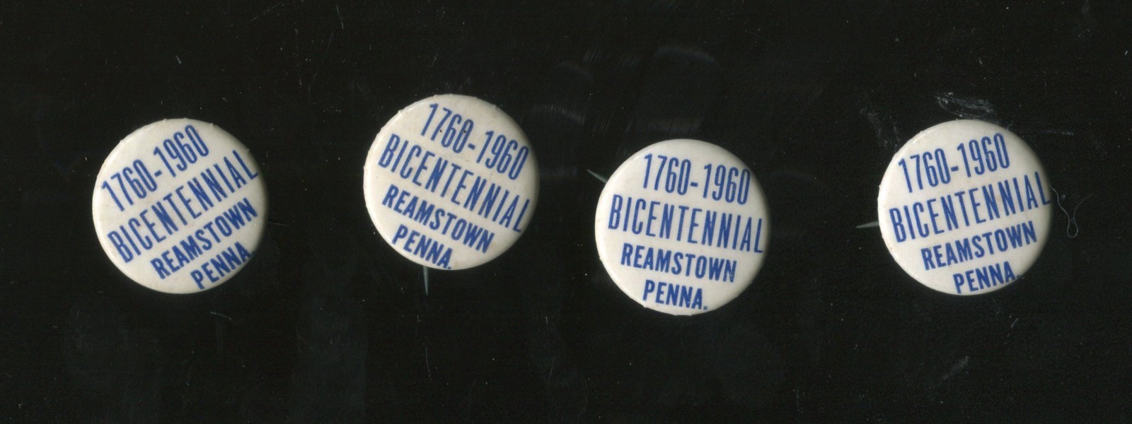 Vintage Pinback Button 1760-1960 Bicentennial Reamstown Pennsylvania Vintage Pinback Button 1760-1960 Bicentennial Reamstown Pennsylvania