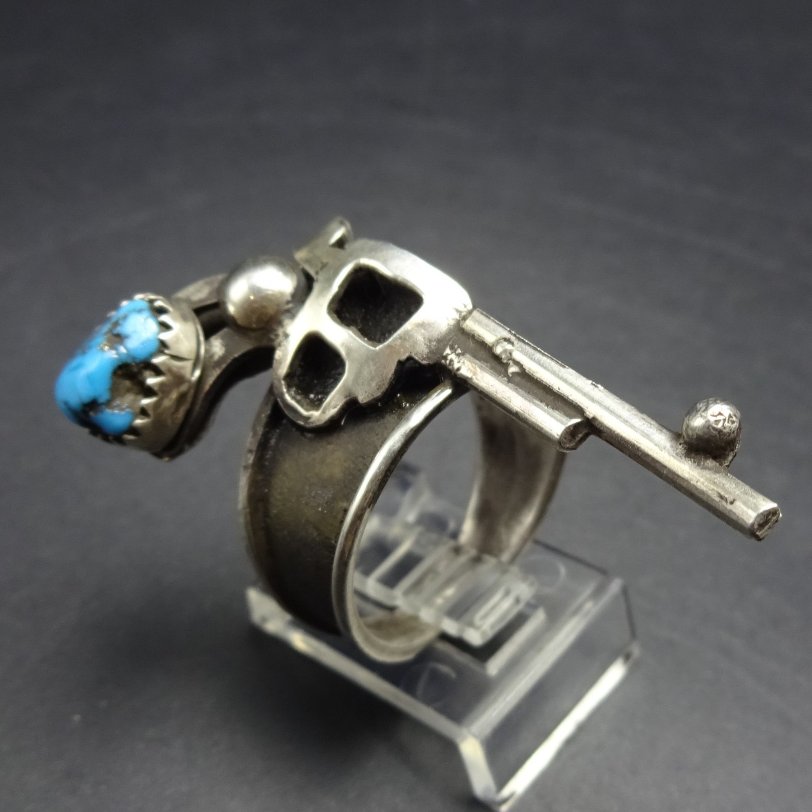 Taos Artist FRANK VALDEZ Sterling Silver and Turquoise REVOLVER RING size 8.5 Taos Artist FRANK VALDEZ Sterling Silver and Turquoise REVOLVER RING size 8.5
