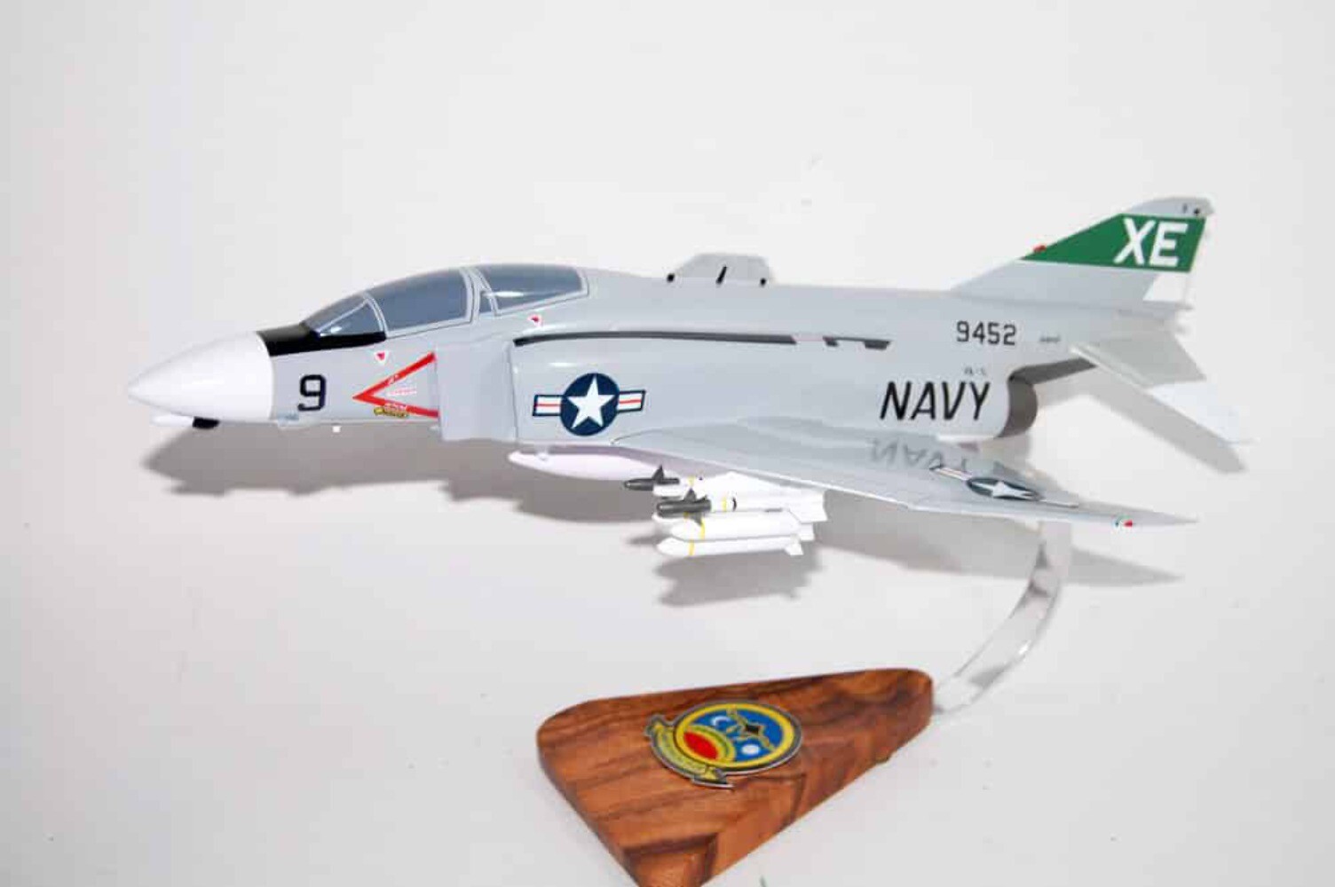 VX-5 Vampires F-4B Model, 1/42 (18\