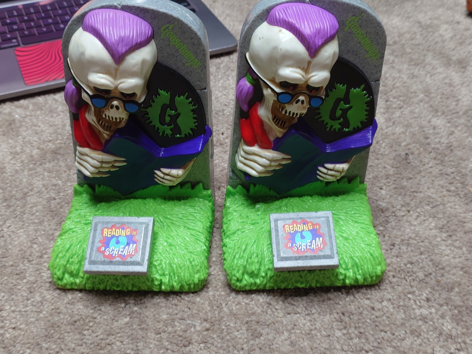 Goosebumps Grave Bookends Pair Reading is a Scream Curly Skeleton 1996 Vintage