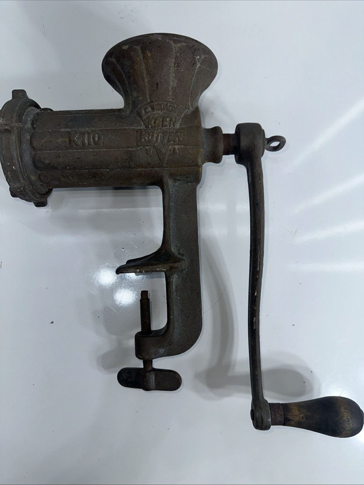 E. C. Simmons KEEN KUTTER Cast Iron Hand Crank Bench Mounted Meat Grinder #K110
