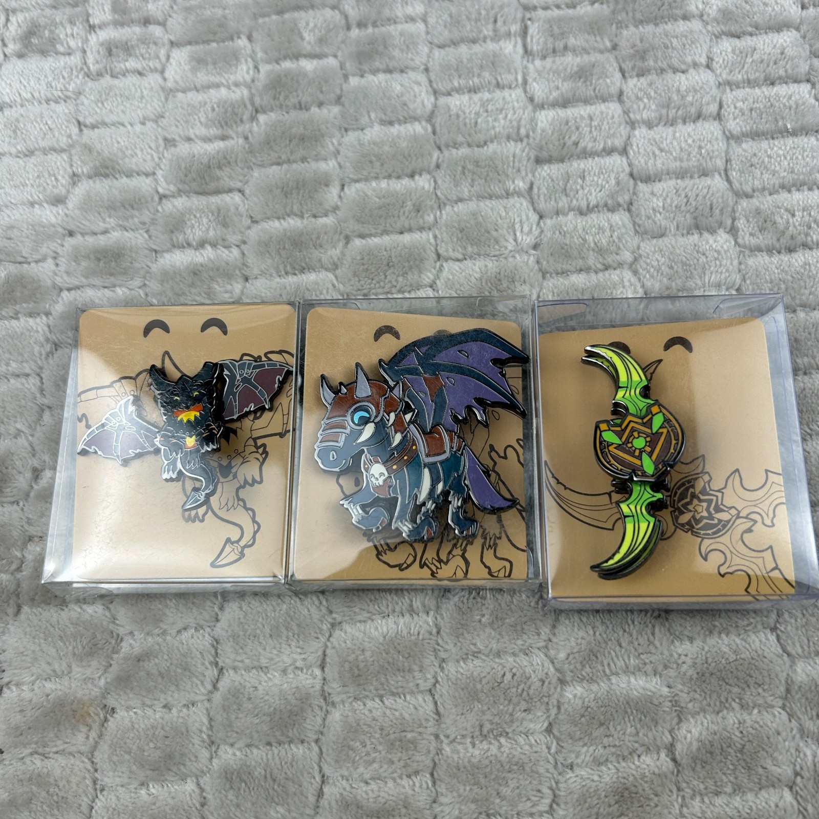 Youtooz Enamel Lapel Pin Badge Lot Warcraft Warglaves Deathwing Invincible
