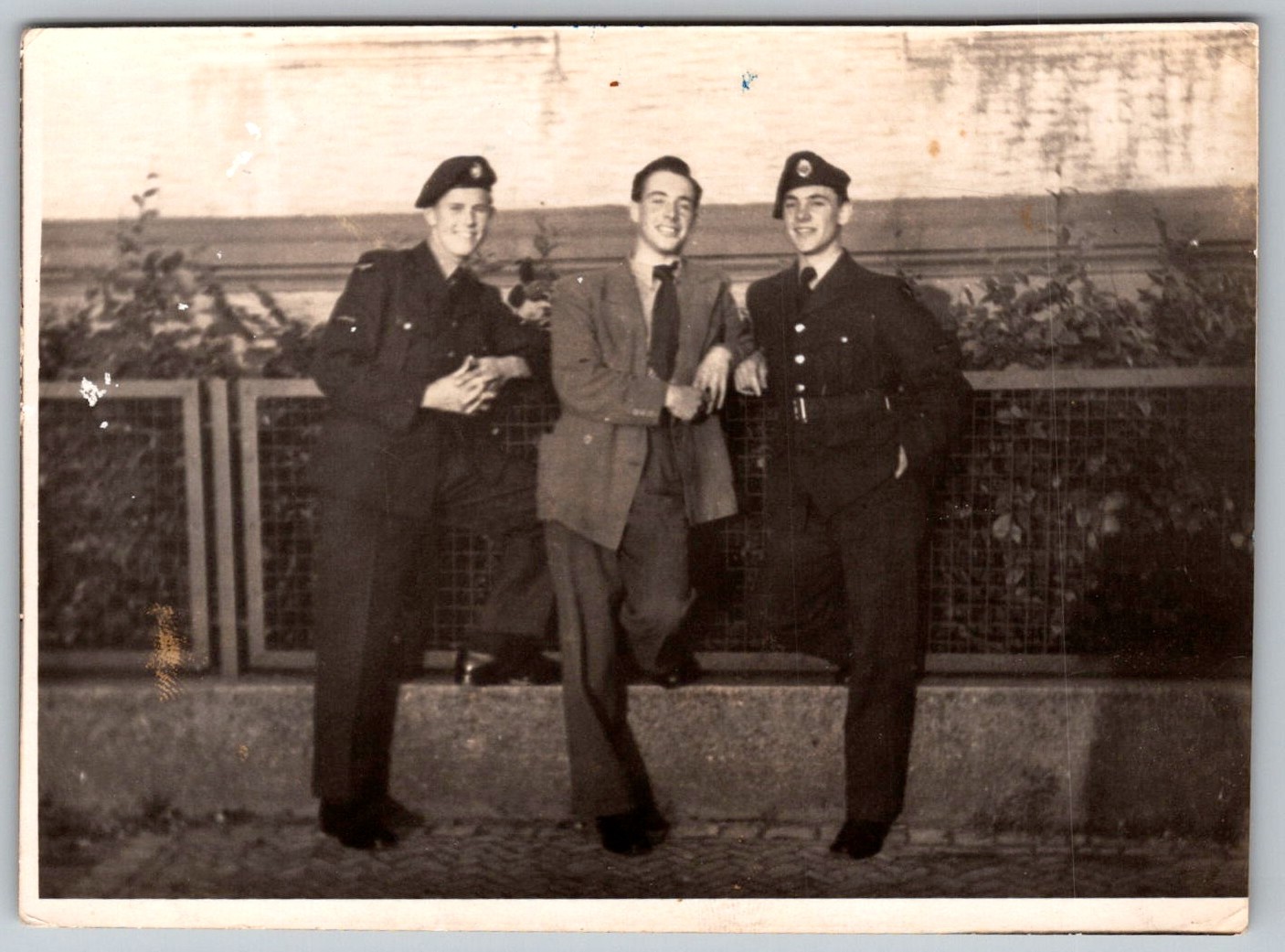 Vtg B&W Snapshot Three Young Men Soldiers Uniforms Civilian Suit Berets 1940s