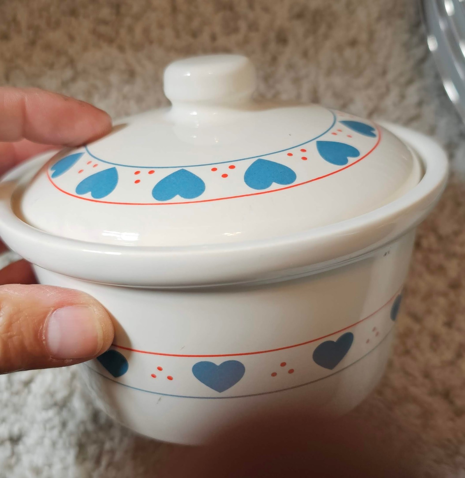 1980\'s Lullian Vernin Vintage Ceramic Canister White with Blue Hearts 