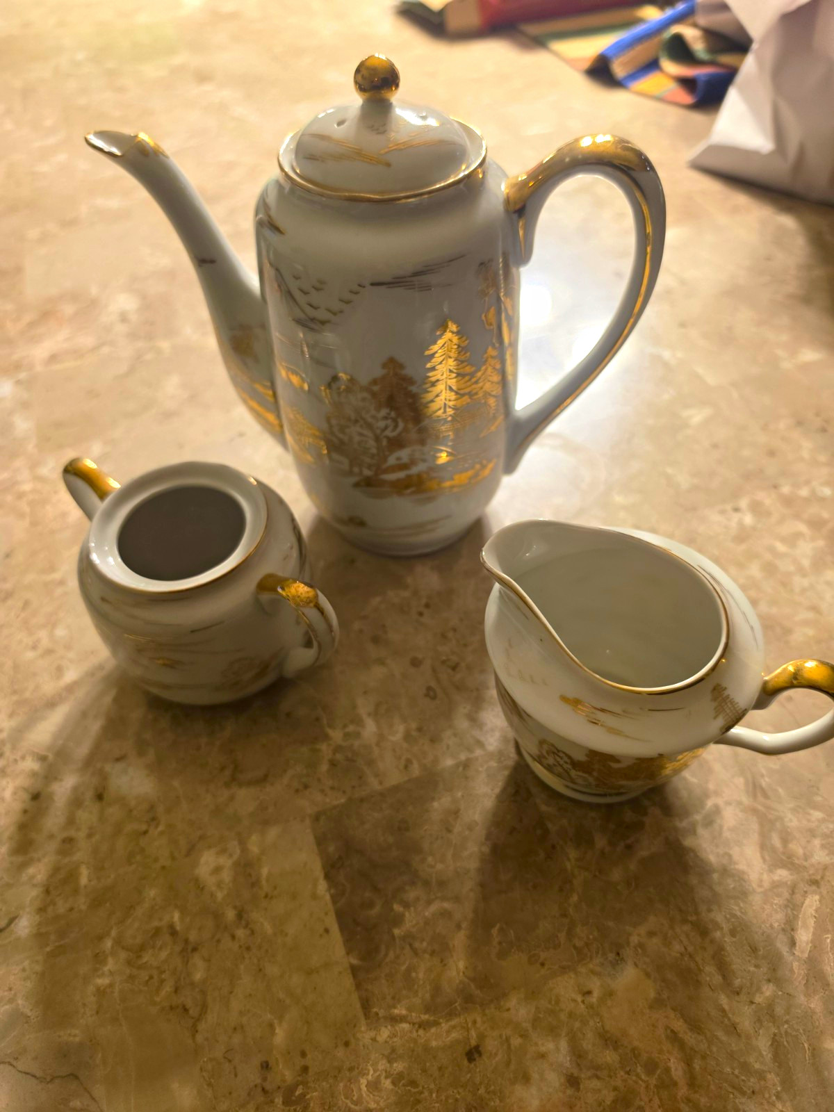 Kutani Hand Painted Porcelain Creamer & Sugar Bowl Set Scenic White Gold