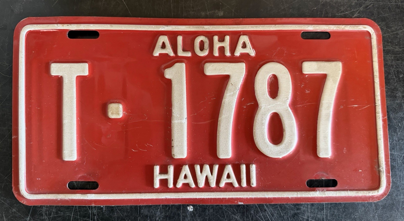 Aloha Hawaii Vintage License Plate 1957-1960 Single Red/white