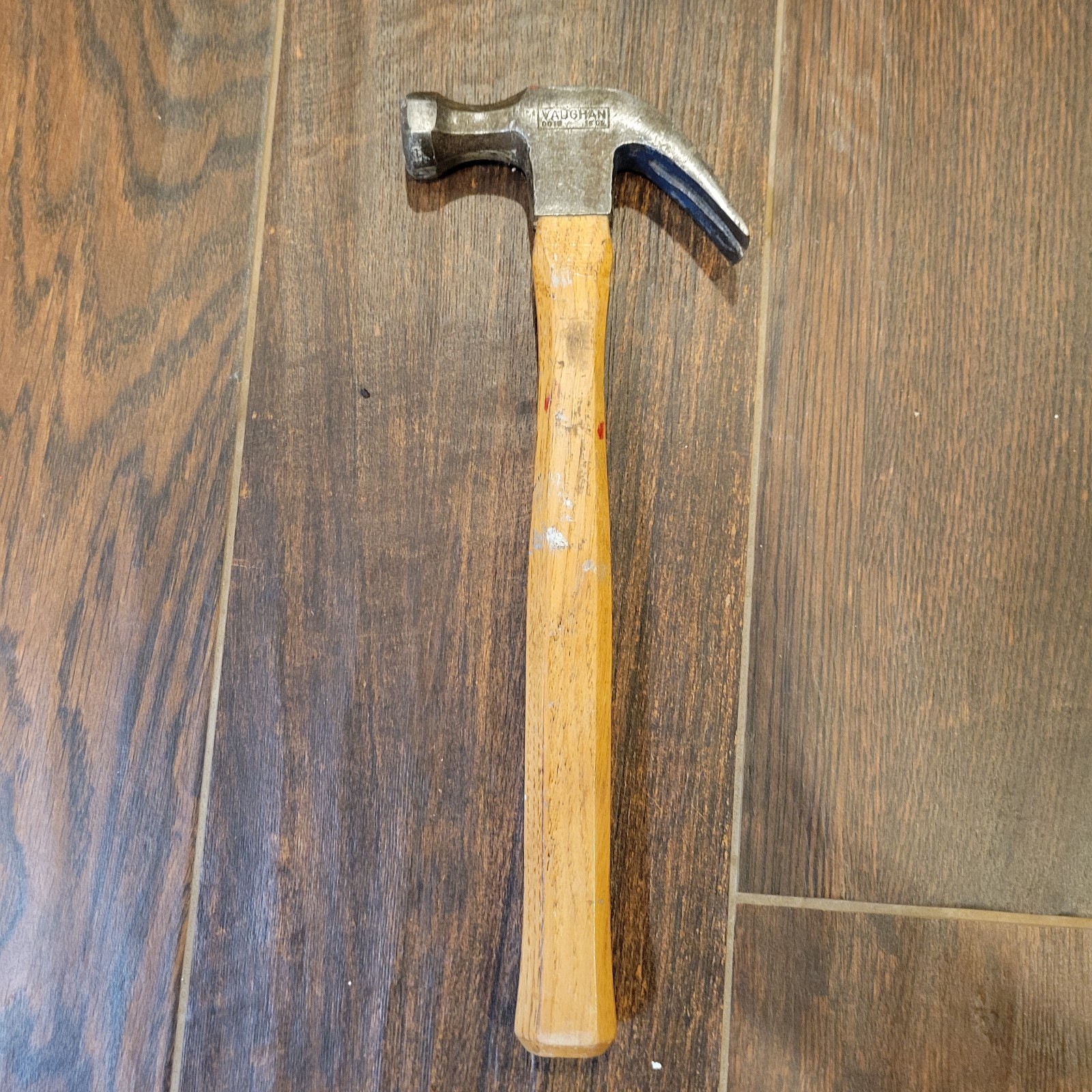 Vintage Vaughn  0016 16oz Hammer. Fire Streak Hickory Handle. Bernie, MO