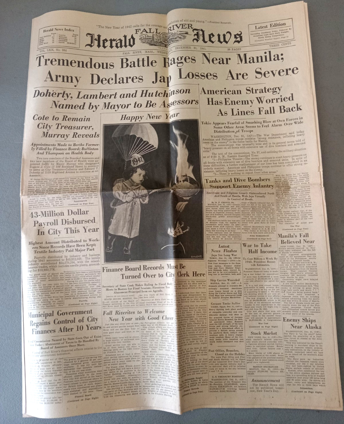 WWII WW2 FALL RIVER HERALD NEWS Newspaper Dec 31, 1941 TREMENDOUS BATTLE MANILLA