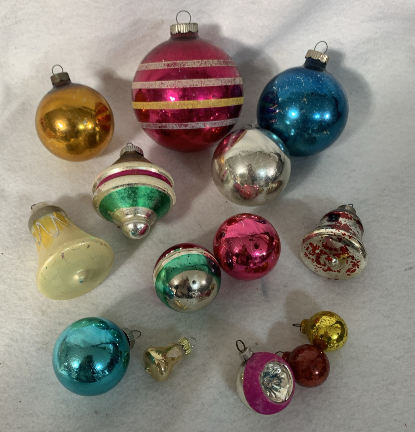 Holiday/Christmas Ornaments~Vintage~Lot of 14~Shiny Bright and Others