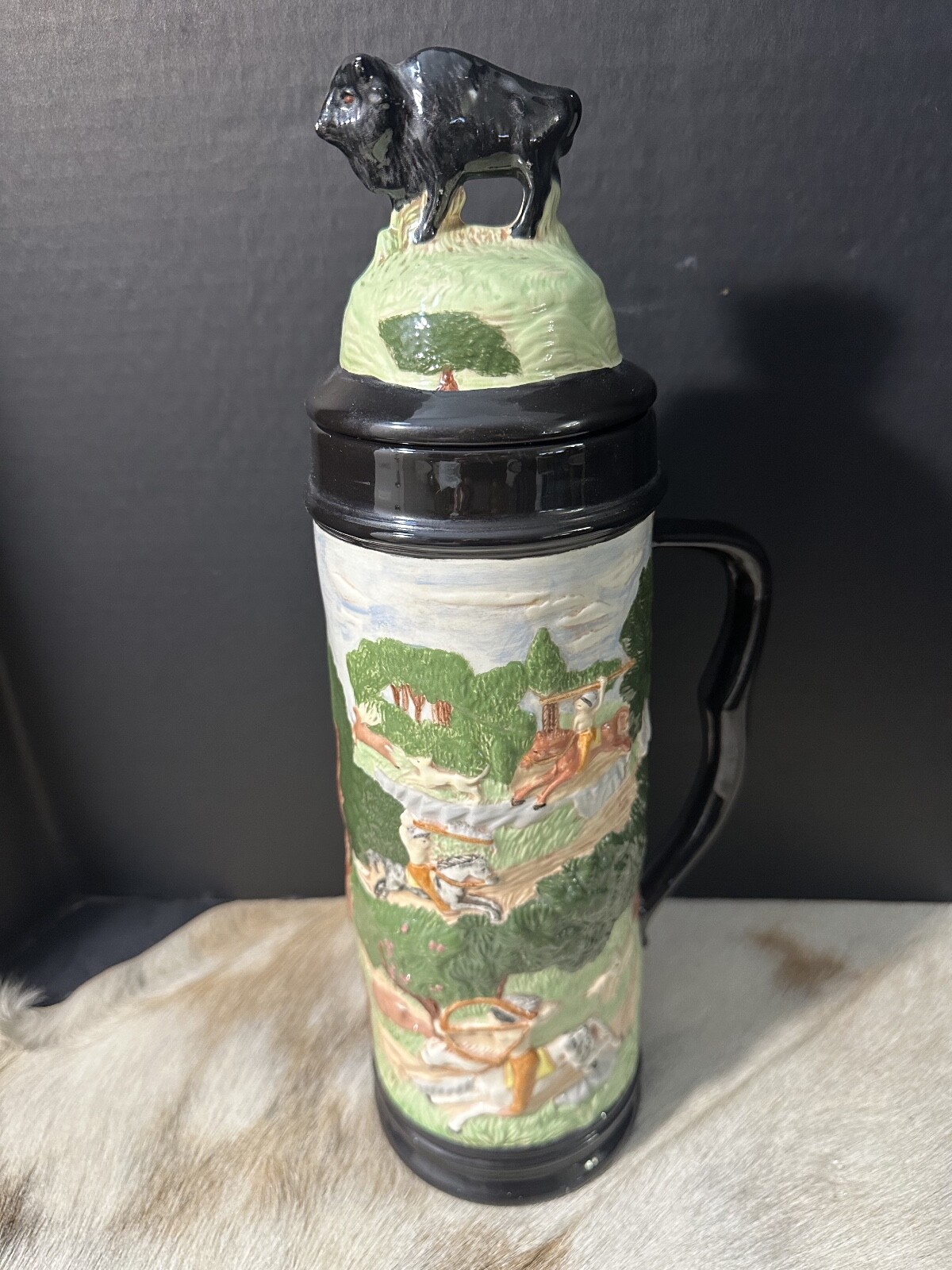 Vtg Duncan Enterprises Native American Hand Painted Hunt Scene Extra Large Stein