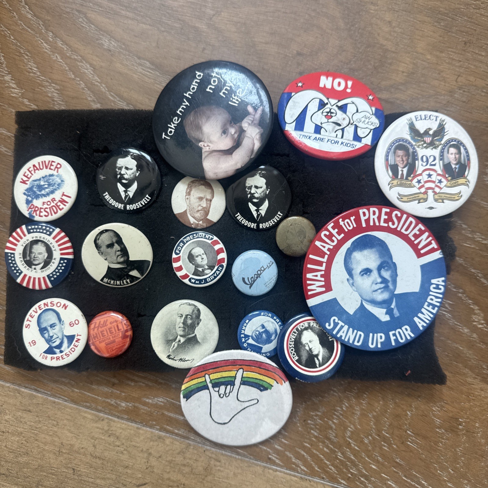 Vintage Political Campaign Pinback Button Lot Presidents Advertising Mixed Era Vintage Political Campaign Pinback Button Lot Presidents Advertising Mixed Era