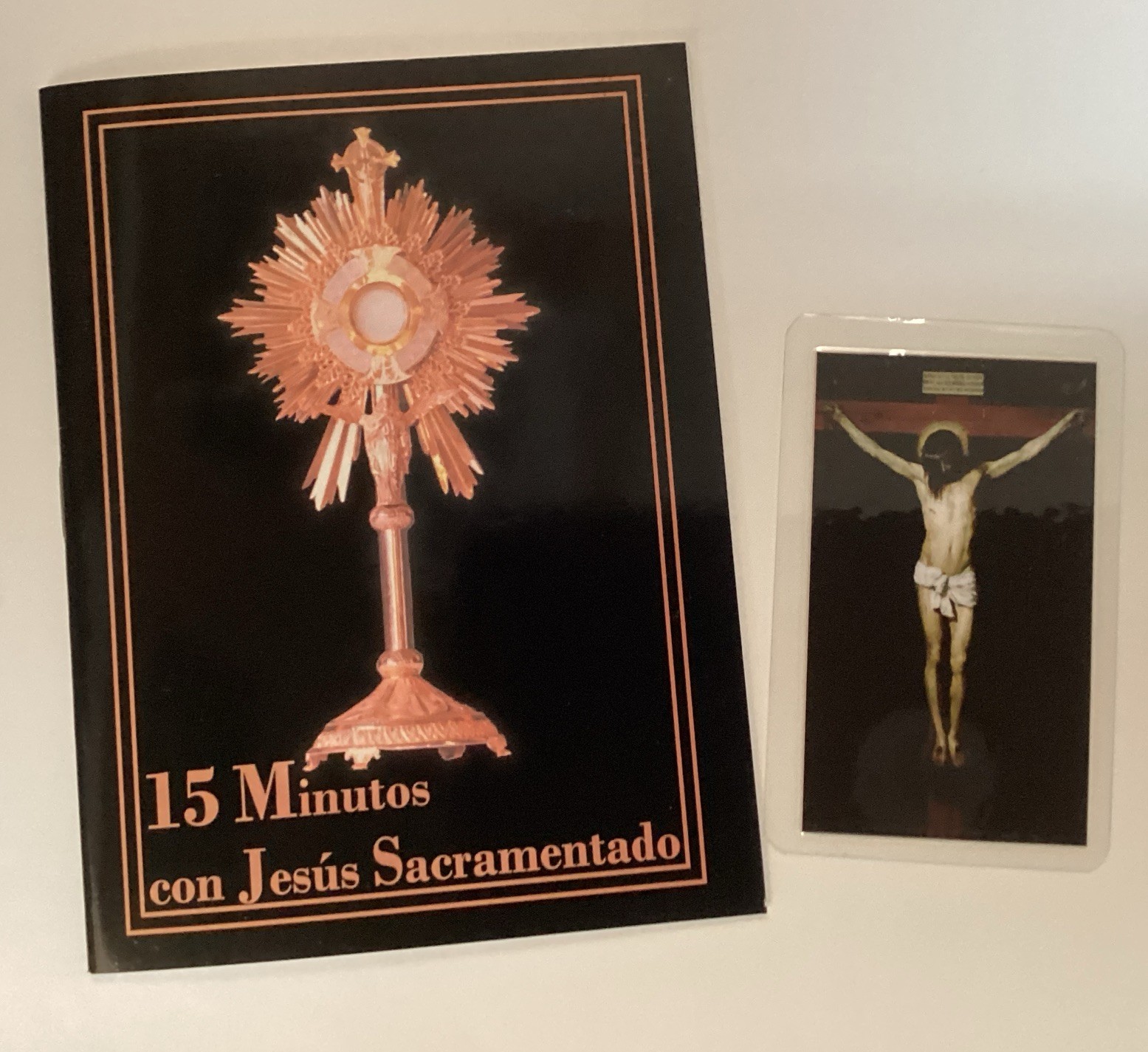 15 Minutos Con Jesus Sacramentado Pasta Negra Fifteen Minutes With Jesus Spanish