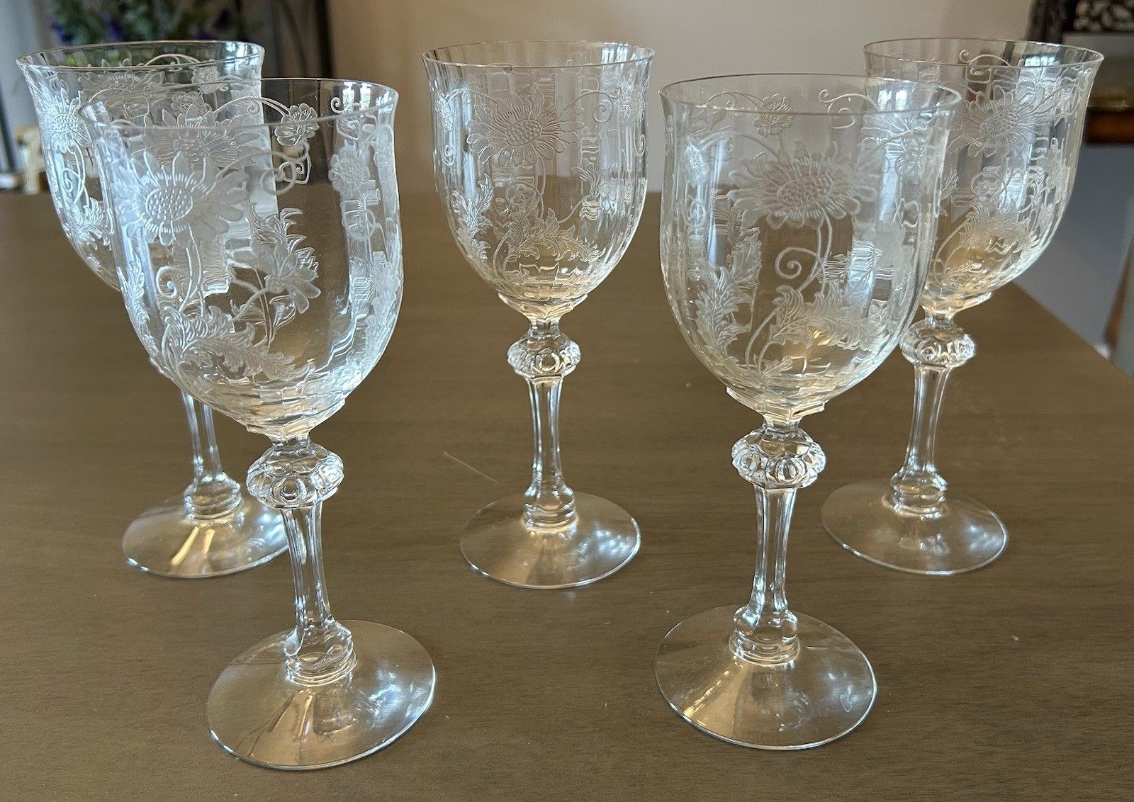 5 Fostoria Etched Daisy Water Goblets, 146070 5 Fostoria Etched Daisy Water Goblets, 146070