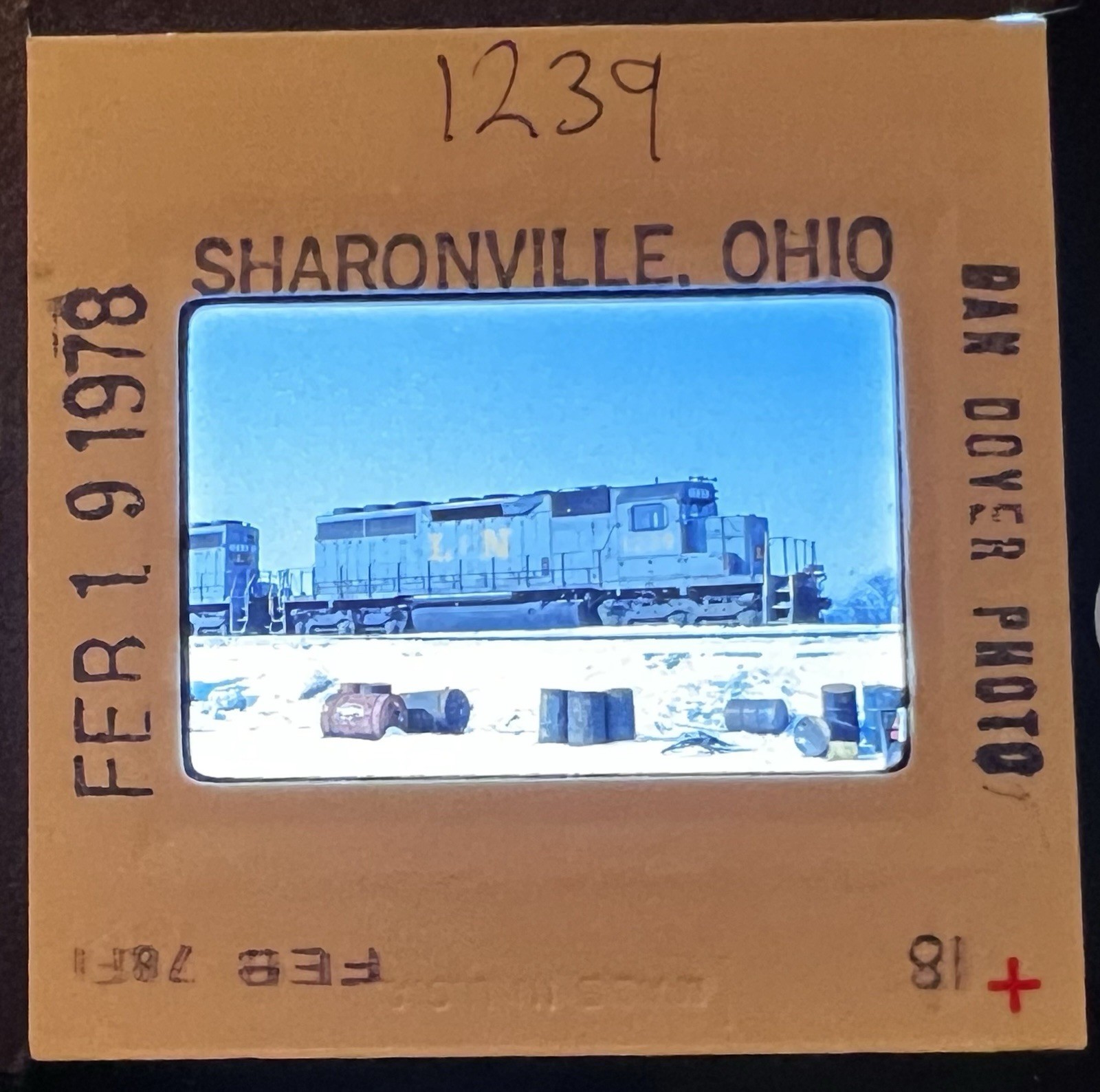Vint. 1978 35mm Train/Railroad Slide 1239 Louisville & Nashville Sharonville, OH