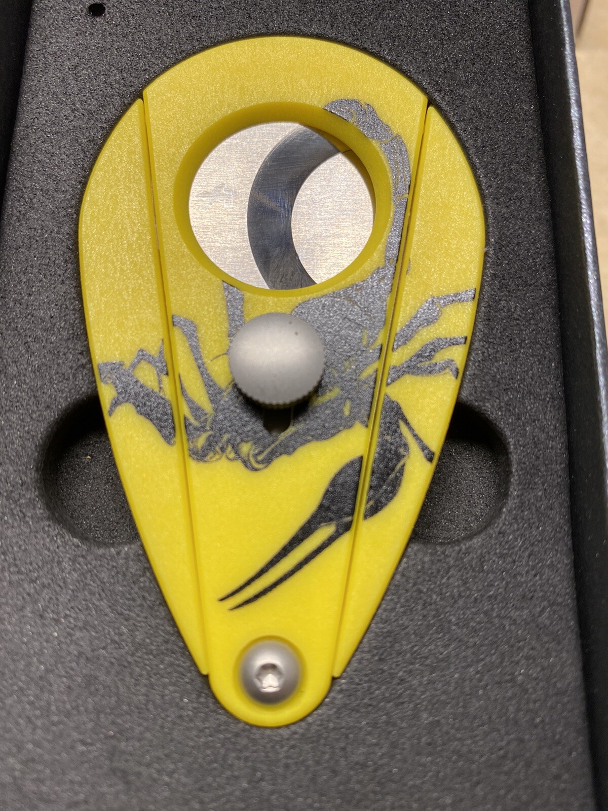 Xikar Xi2 Camacho Scorpion Limited Edition Cigar Cutter - New    