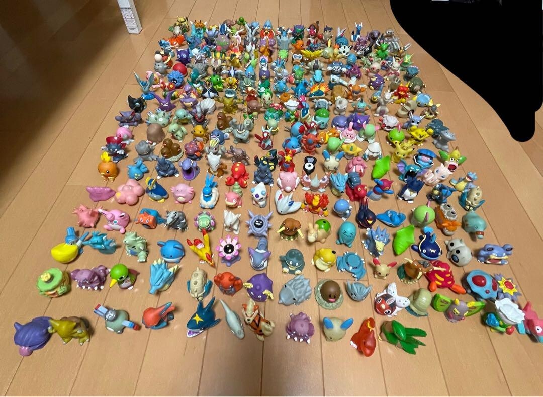 Pokemon Kids Finger Puppets Soft Vinyl Sofvi Figure Ramdom Lot of 100