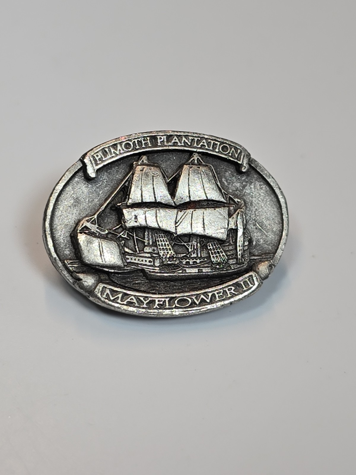 Plimoth Plantation Mayflower Travel Souvenir Lapel Pin Plymouth Massachusetts