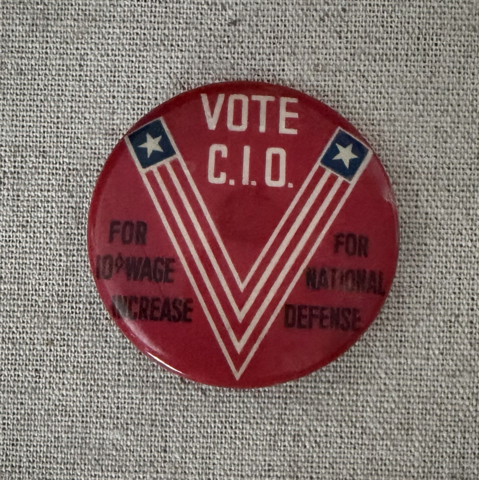 Vintage WWII CIO Vote Pinback Button 1.75” Chas M Geraghty Chicago Labor
