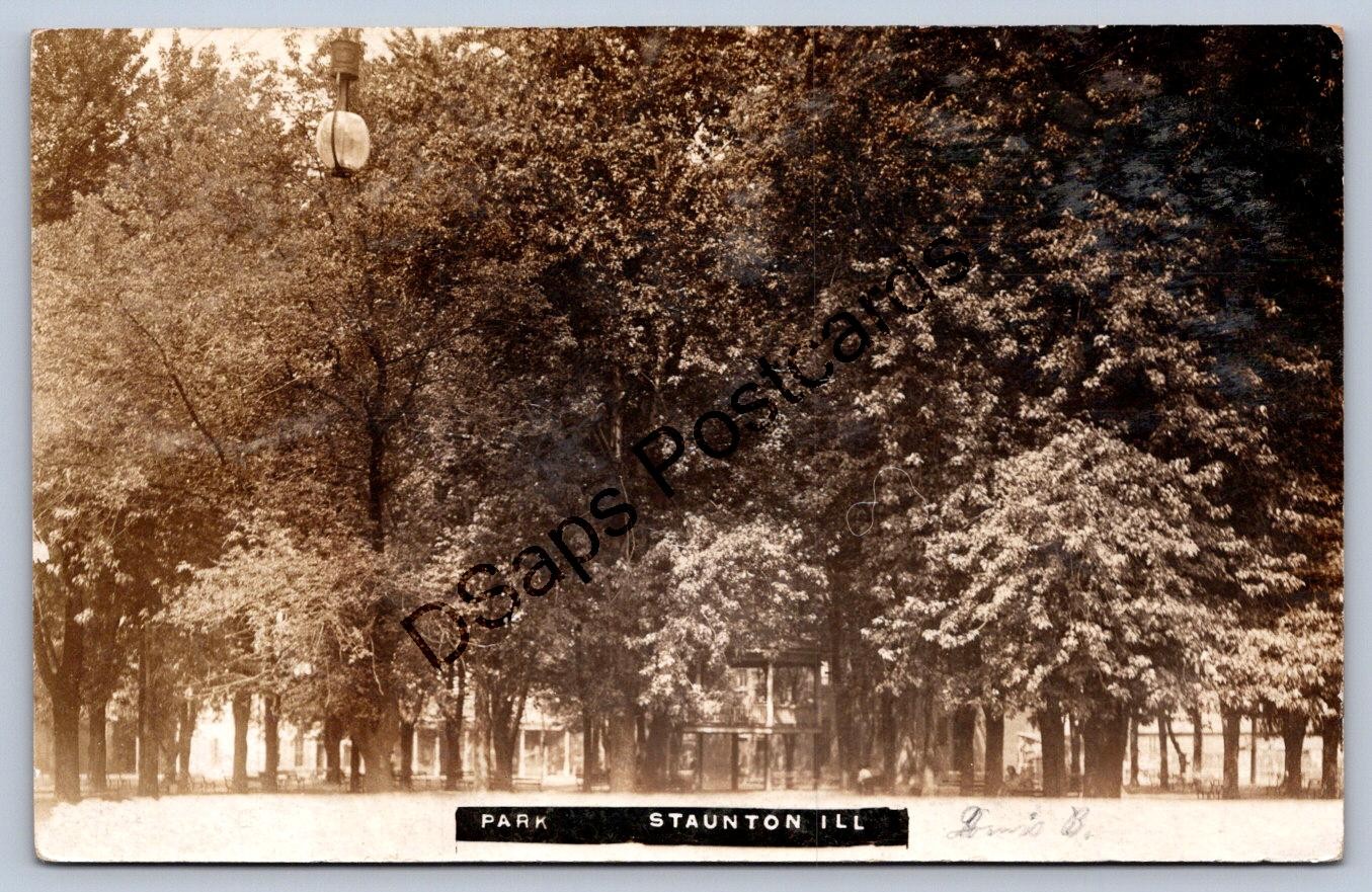 WA1/ Staunton Illinois RPPC Postcard c1910 Park Scene  114