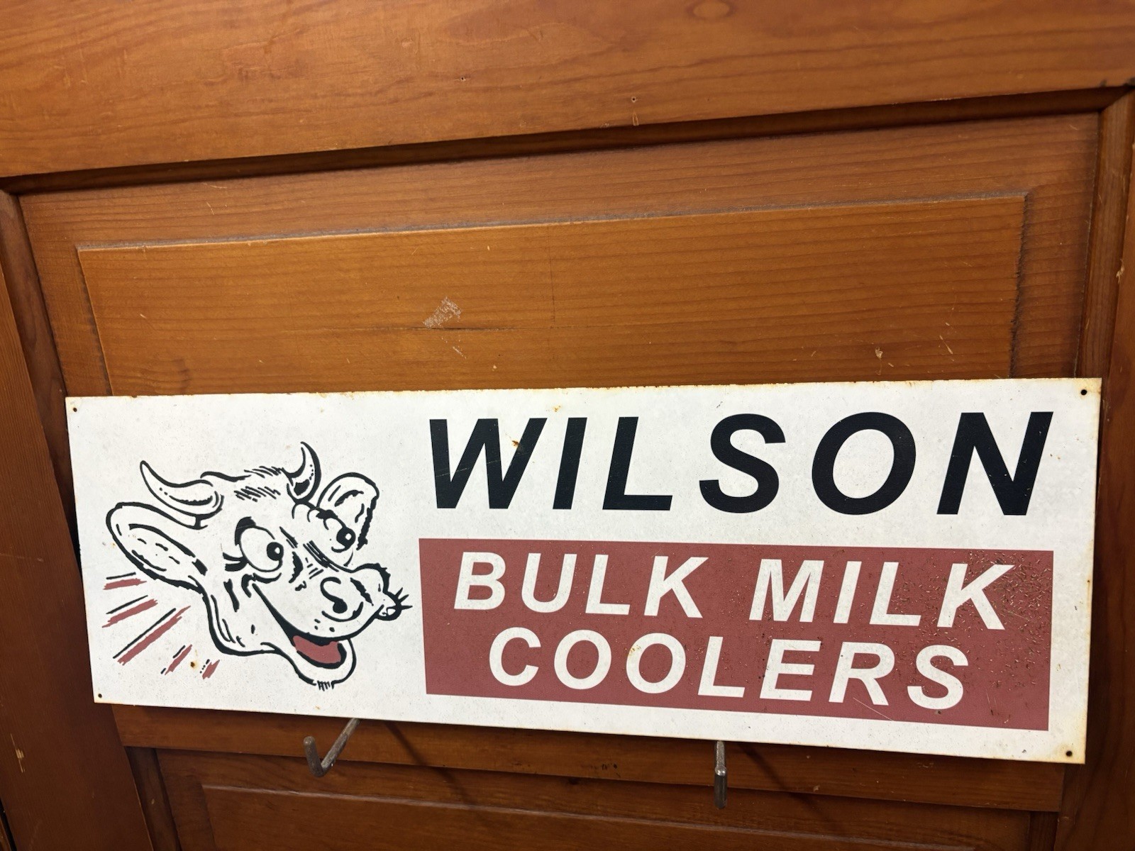 Wilson Universal Cow Sign Milk Tank Cattle Dairy Milking Prairie Farms Rare Silo