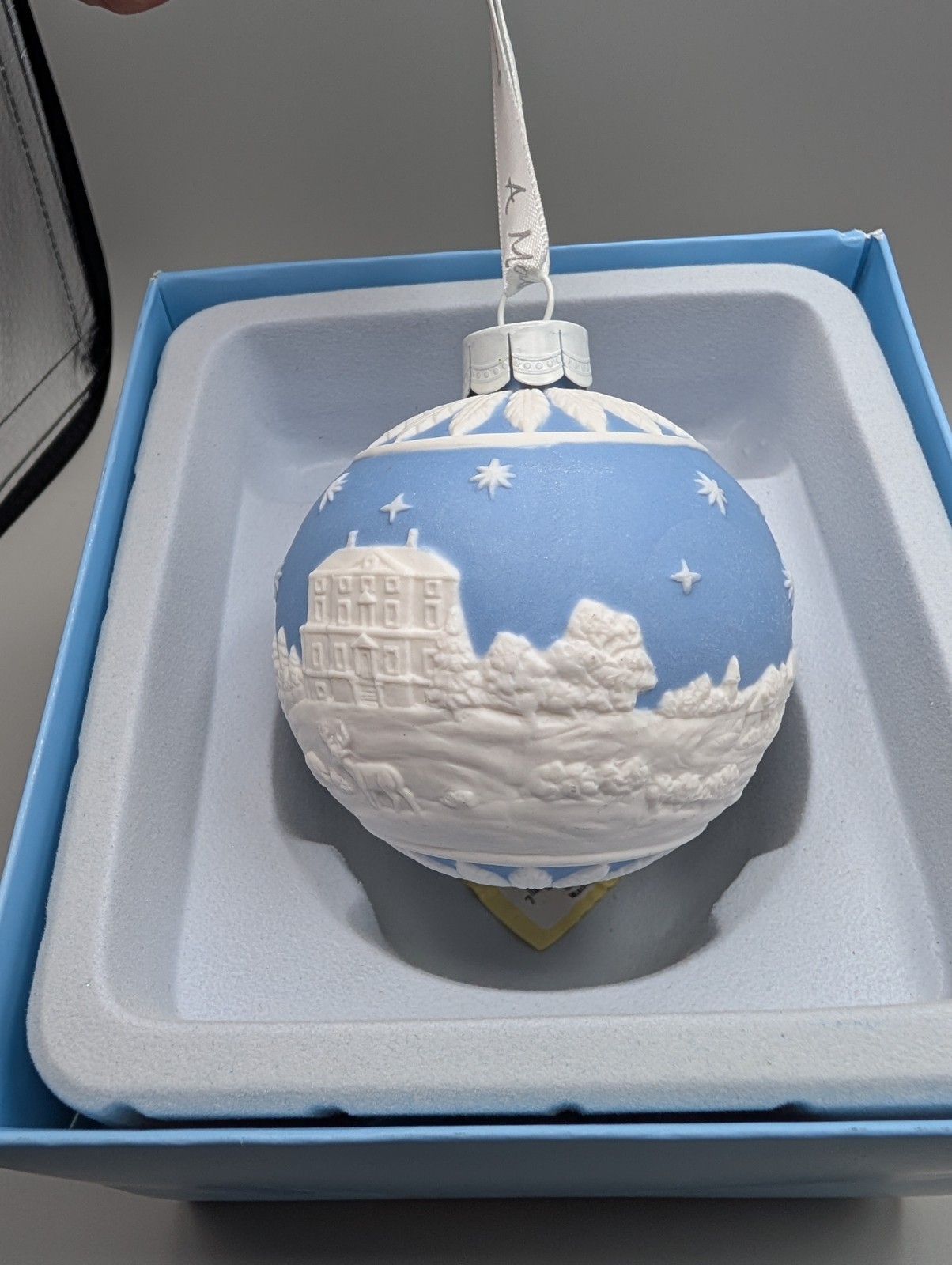 Wedgwood Christmas Night Sky Bauble Ornament – Jasperware Blue Porcelain