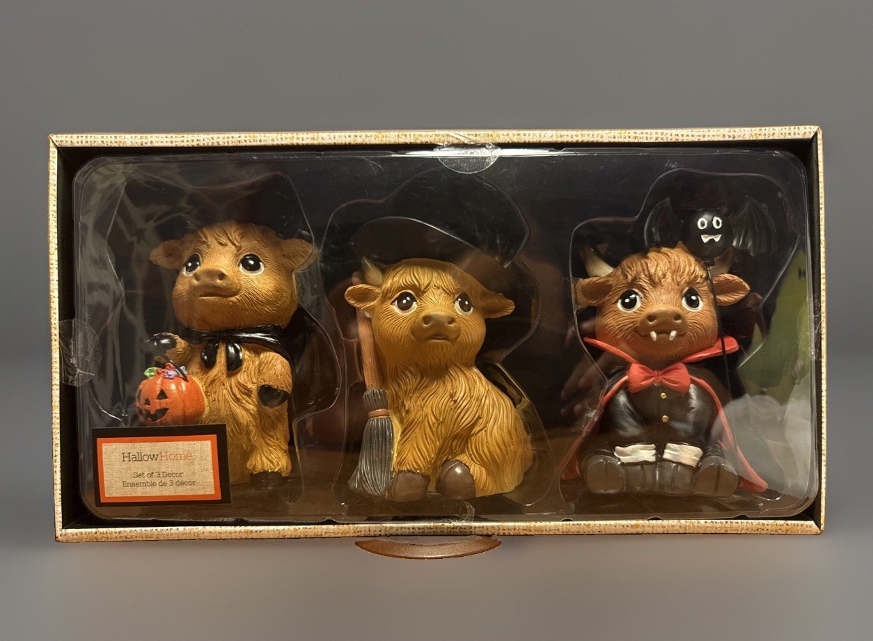 HallowHome Halloween Highland Cow Figurine Set of 3 HallowHome Halloween Highland Cow Figurine Set of 3
