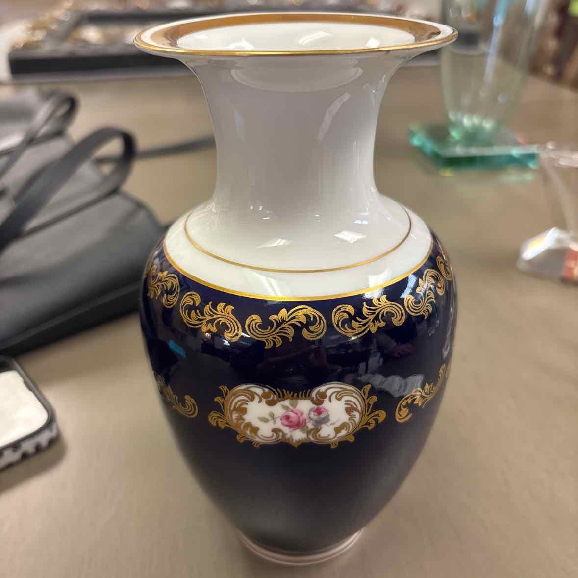 Vintage Echt Kobalt Vase 7.25\