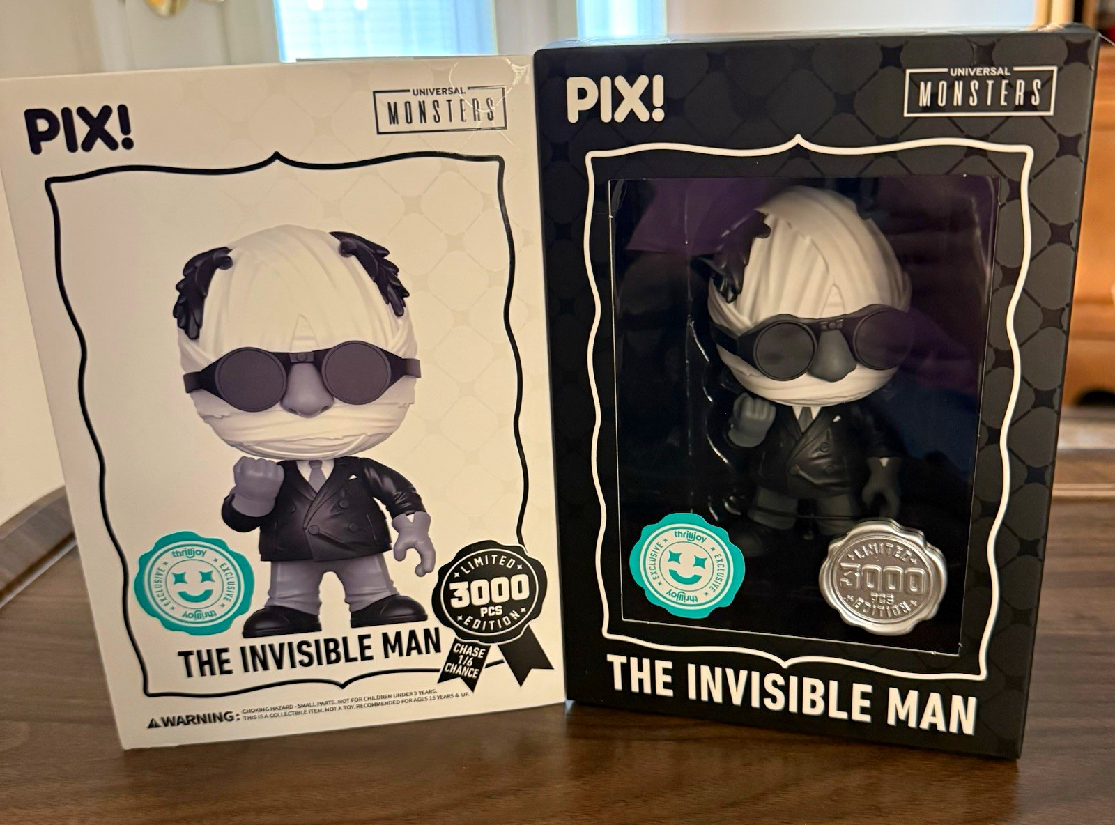 Thrilljoy PIX Universal Monsters The Invisible Man LE 3000