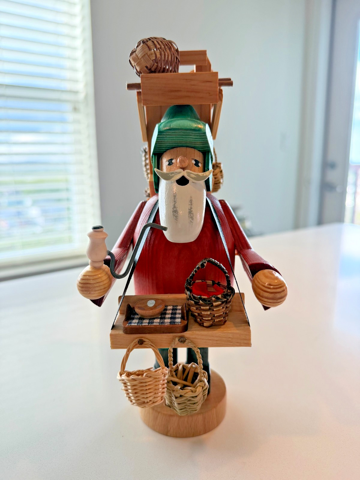 Vintage KWO Korbhändler Basket Merchant Smoker 21069 Erzgebirge Germany w/ Box
