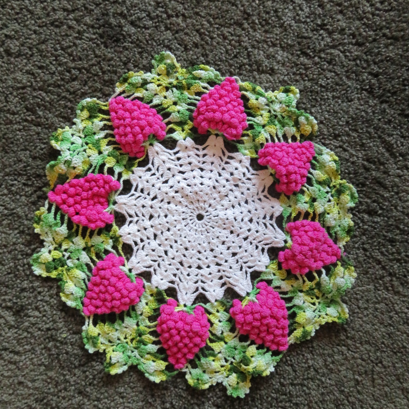 VTG Lot- 2 Hand Crocheted Dollies Purple/Pink Raised Grape cluster Cottage Chic