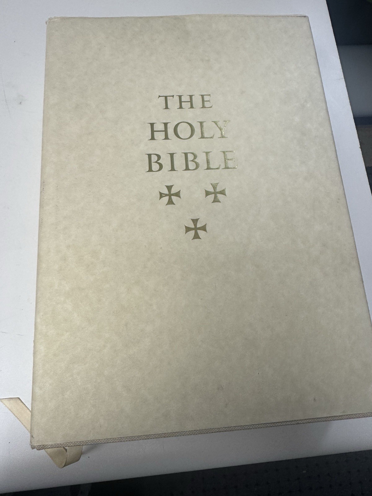 1999 Vintage 1st Trade Edition/1st Printing Viking Studio Bible