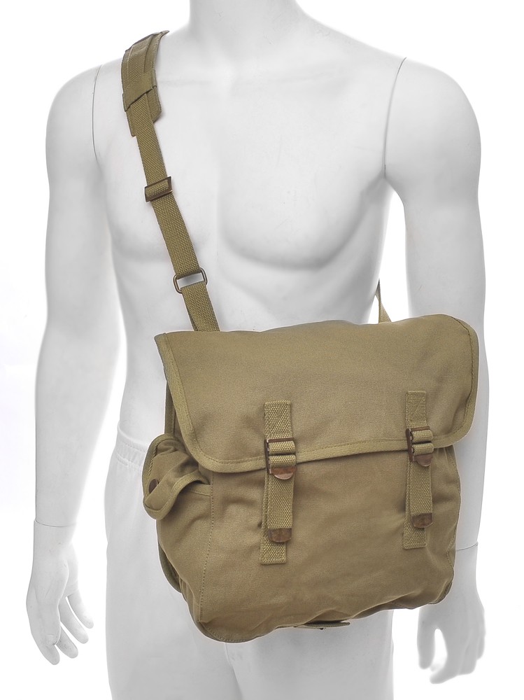 U.S. WW2  Officers Musette Bag / Field Pack with Shoulder strap marked JT&L 1944